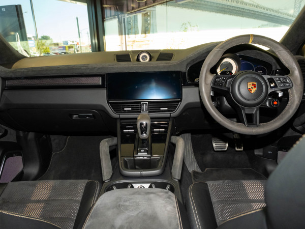 2022 Porsche Cayenne Turbo GT Coupe image 10