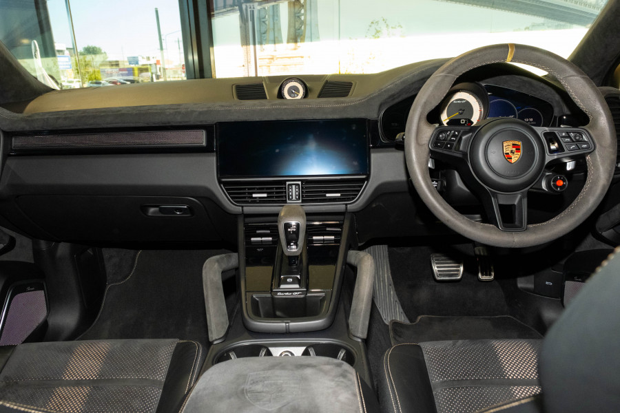 2022 Porsche Cayenne Turbo GT Coupe