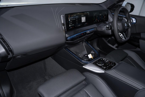 2026 BMW X3 G45 40d xDrive SUV image 7