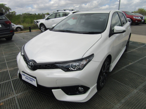 2016 Toyota Corolla ZRE182R SX Hatchback