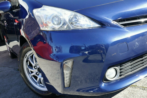 2013 Toyota Prius V ZVW40R  Wagon Image 2