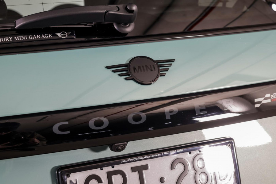 2026 MY25 MINI Cooper F66 JCW Favoured Hatch