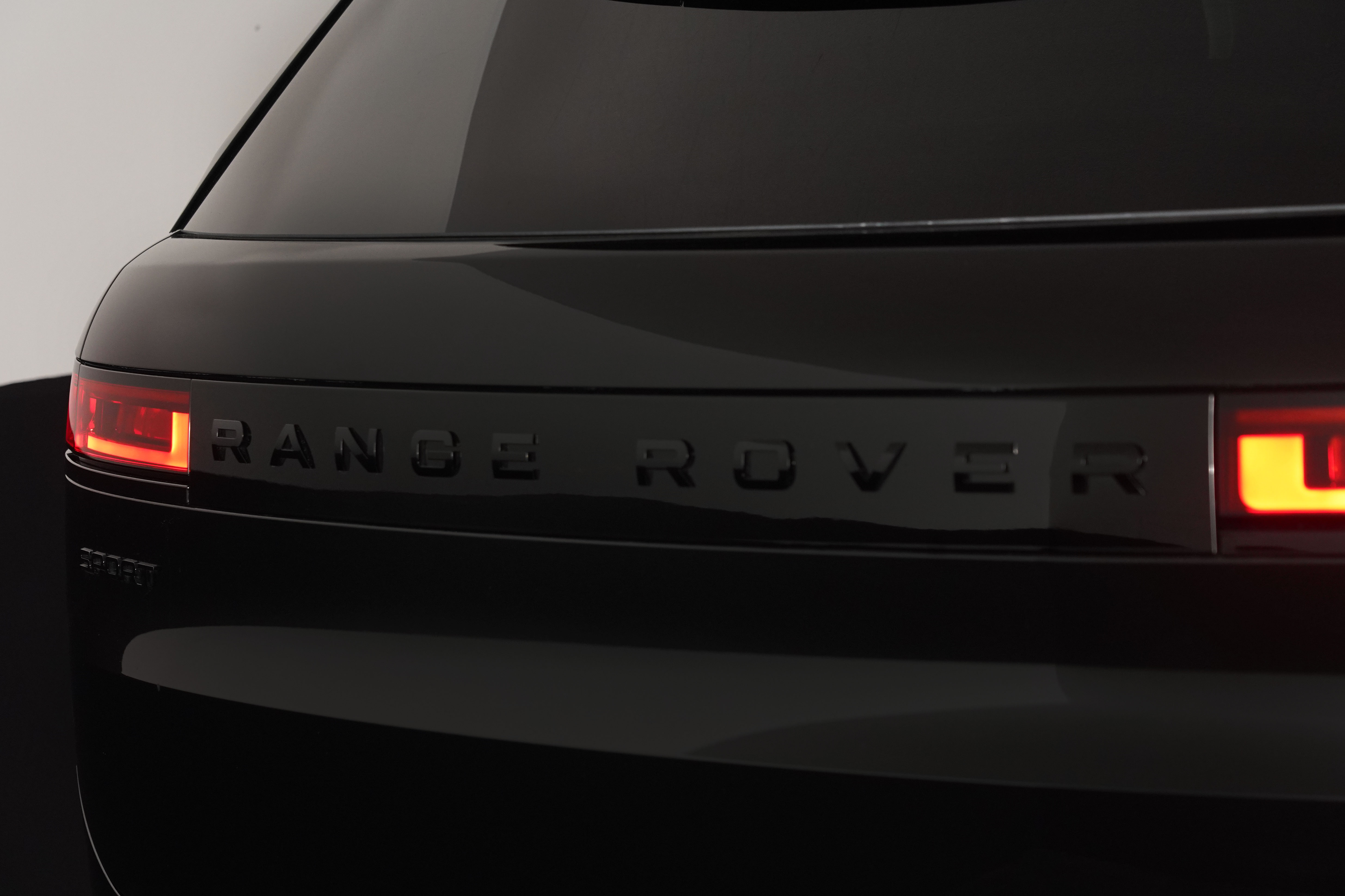 2024 Land Rover Range Rover Sport L461 D350 Autobiography SUV Image 24