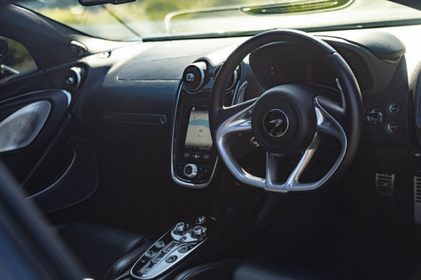 2021 McLaren GT Coupe Image 9