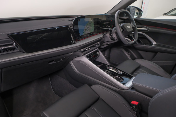 2026 Audi Q5 e-hybrid 270kW SUV