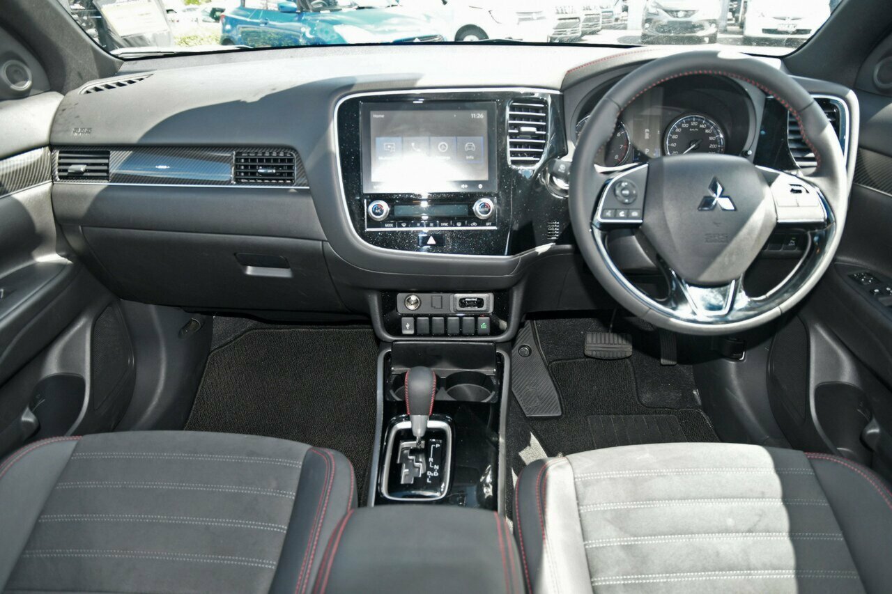 2019 MY20 Mitsubishi Outlander ZL MY20 Black Edition 2WD SUV Image 12