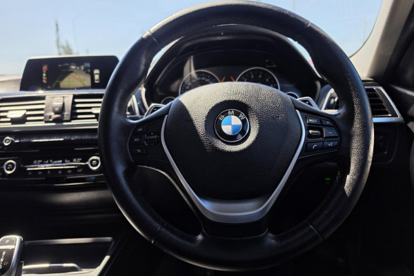 2016 BMW 3 Series F30 LCI 320i Sport Line Sedan Image 20