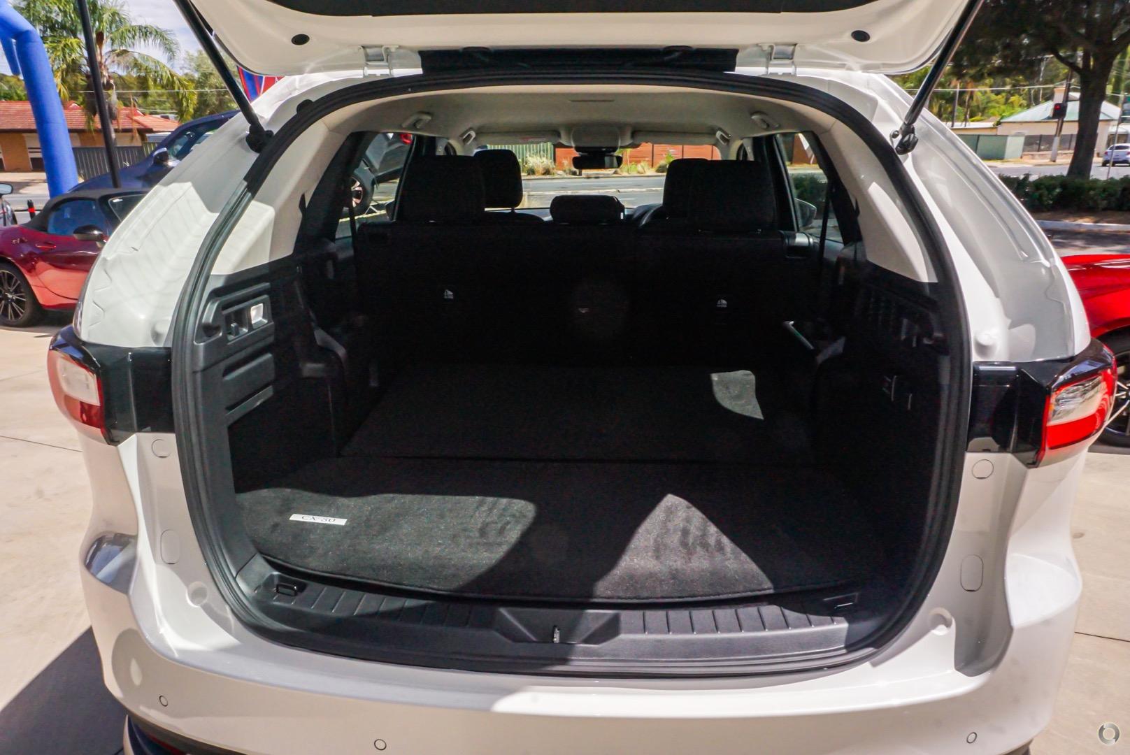 2024 Mazda CX-80 KL G40e Pure SUV Image 8
