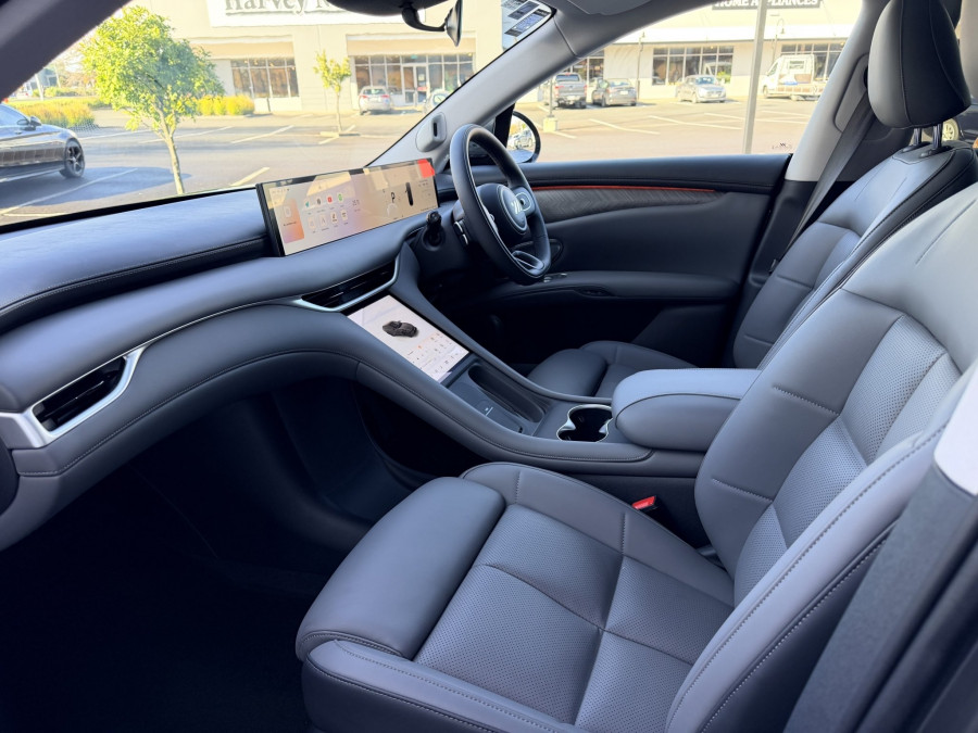 2026 MG IM6 Platinum SUV Image 10