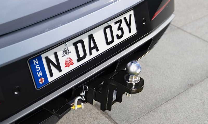Towbar, tow ball and trailer wiring harness 
