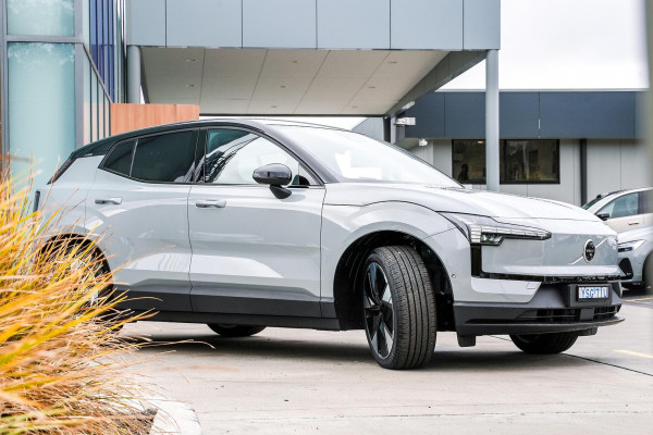 2024 MY25 Volvo EX30  Twin Motor Performance Ultra SUV Image 19