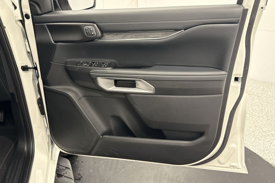 2024 MY24.5 Ford Everest UB Platinum SUV Image 19