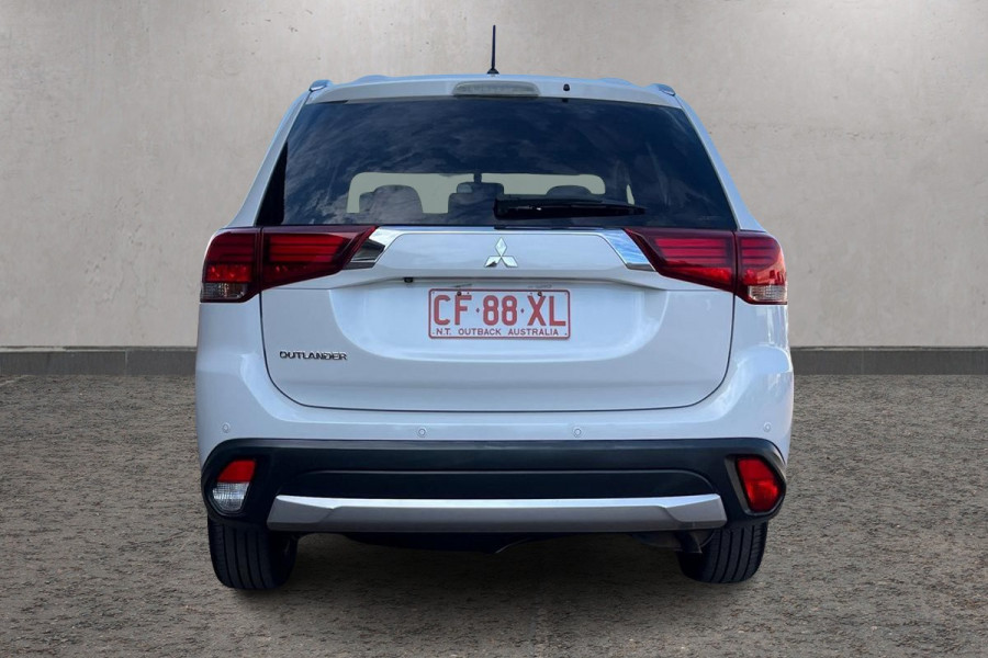 2016 Mitsubishi Outlander ZK LS SUV Image 8