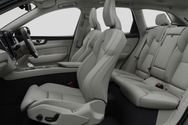 2026 Volvo XC60 UZ Ultra B5 Dark SUV Image 4