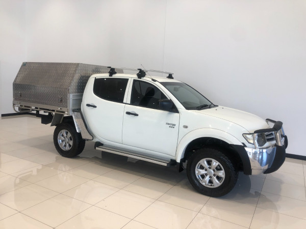 2011 Mitsubishi Triton MN Turbo GLX 4x4 dual cab