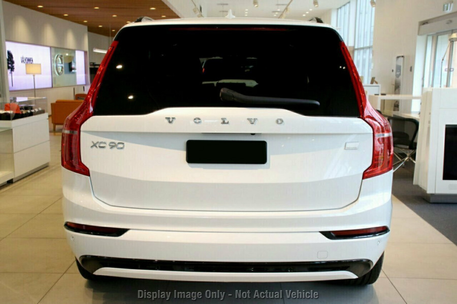 2024 MY25 Volvo XC90 L Series Ultra T8 Plug-In Hybrid SUV Image 18