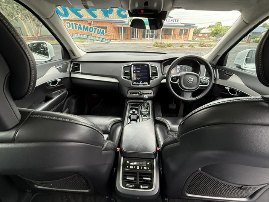 2017 Volvo XC90 L Series D5 Inscription SUV Image 16
