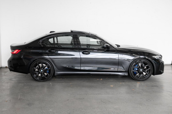2026 BMW 3 Series G20 LCI II 330i M Sport Sedan image 3