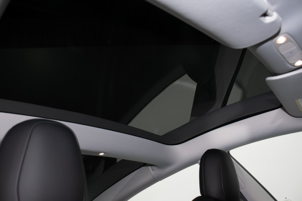 2023 Tesla Model 3  Rear-Wheel Drive Sedan Image 5