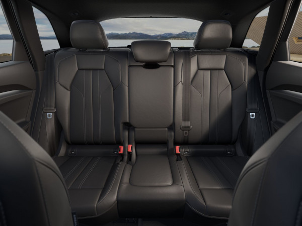 2025 Audi Q5 GU TDI 150kW Sport SUV image 2