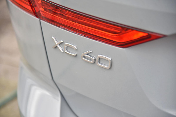 2025 Volvo XC60 UZ Plus B5 SUV Image 19