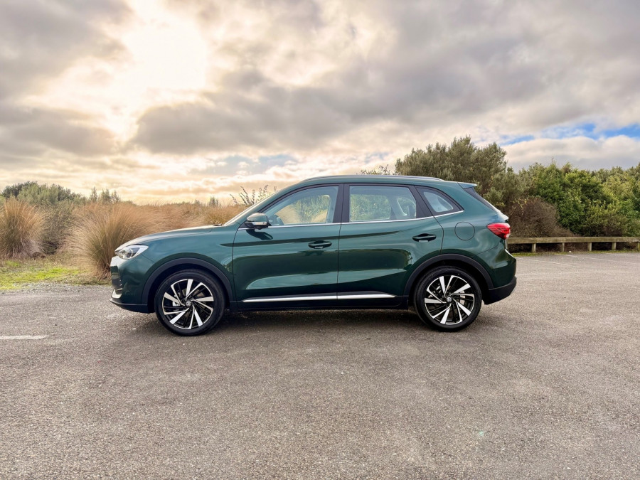 2026 MG ZS ZS32 Essence Hybrid+ SUV Image 6