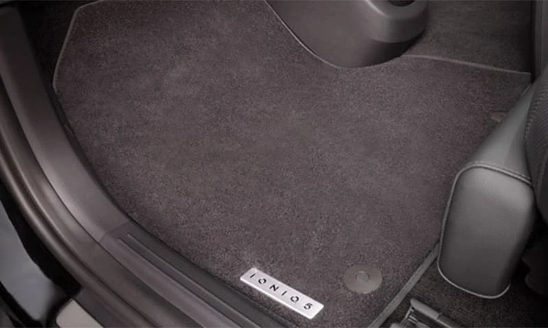 Tailored carpet floor mats