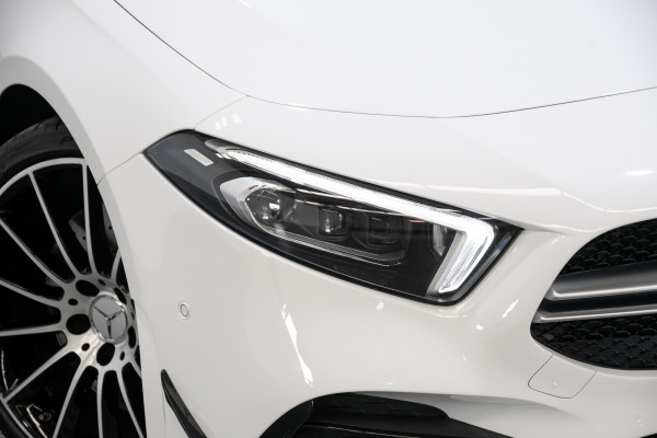 2022 Mercedes-Benz A-Class 4matic Hatch Image 2