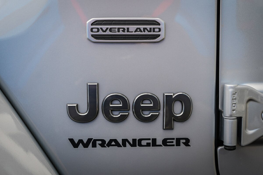 2023 Jeep Wrangler JL Unlimited Overland SUV Image 7