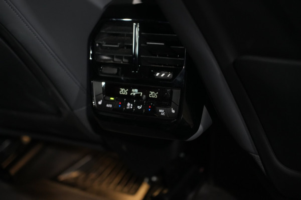 2023 BMW iX xDrive40 Sport SUV Image 28