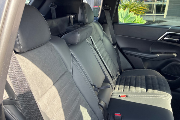 2022 Mitsubishi Outlander ZM Aspire SUV Image 14