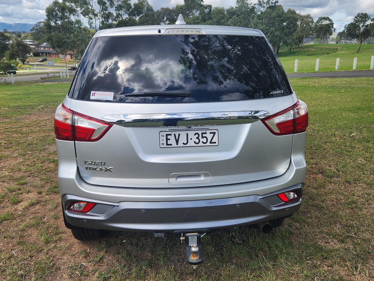 2018 Isuzu MU-X LS-U SUV Image 6