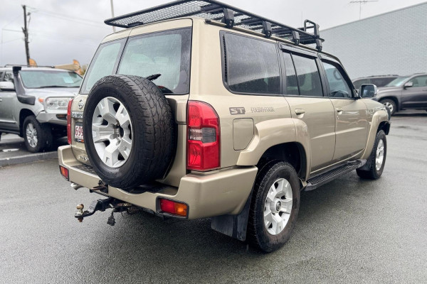 2006 Nissan Patrol GU IV ST SUV Image 8