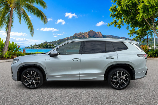 2025 MY26 Volkswagen Tayron R4 195TSI R-Line SUV Image 40