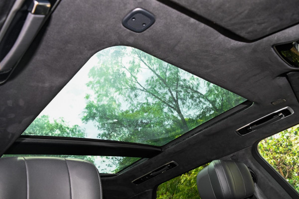 2025 Land Rover Range Rover Sport L461 P530 Autobiography SUV image 9