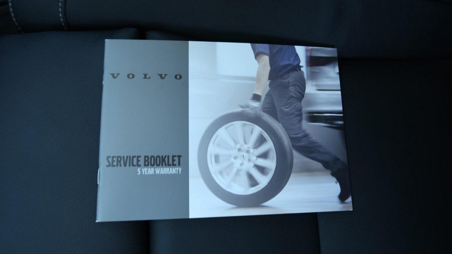 2025 MY26 Volvo XC40 XZ Plus B4 SUV Image 7