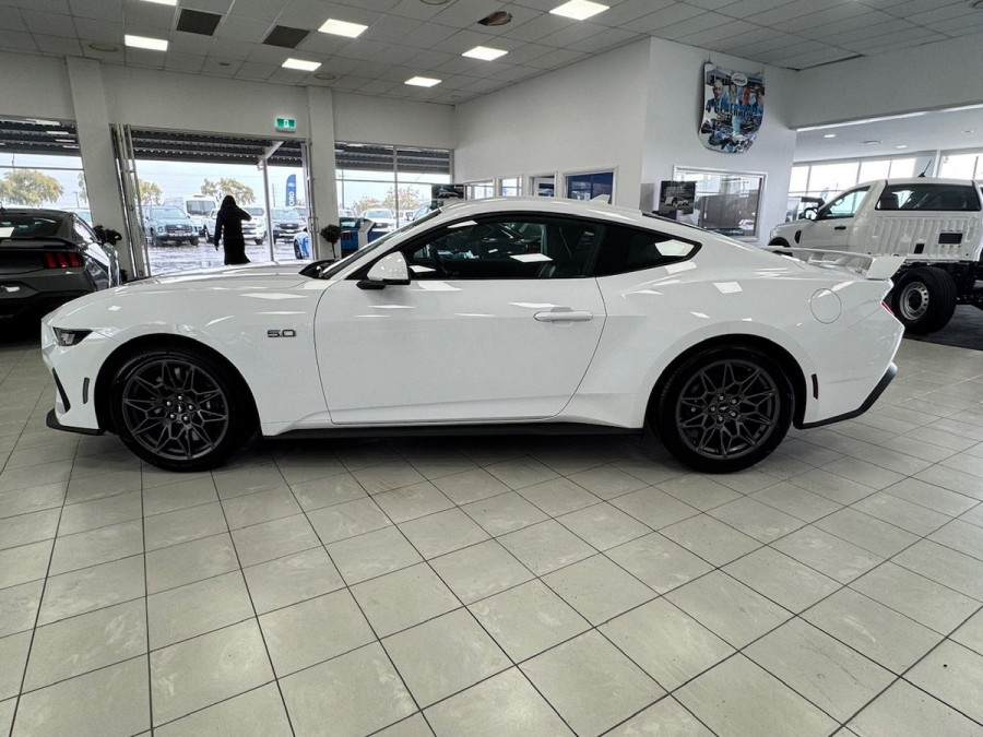 2025 Ford Mustang FO GT Hatch Image 4