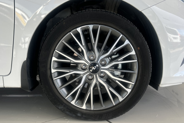 2021 MY22 Kia Cerato BD Sport Sedan Image 5