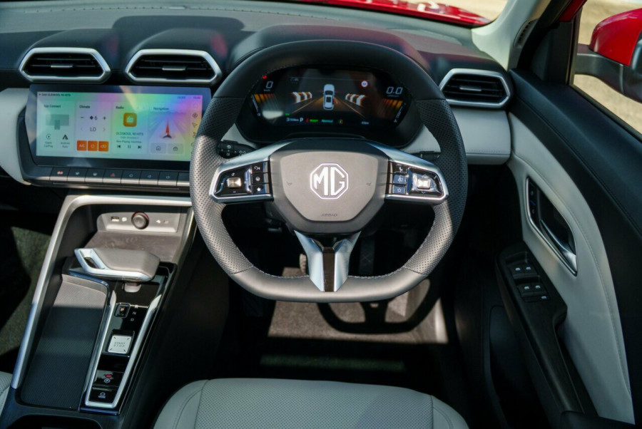 2024 MY24.5 MG ZS ZS32 Essence Hybrid+ SUV Image 9