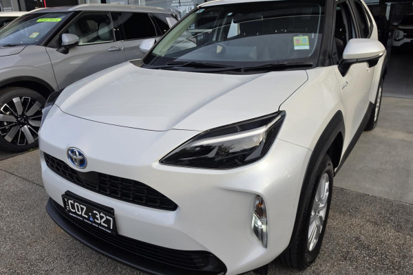 2023 Toyota Yaris Cross MXPB10R GX SUV