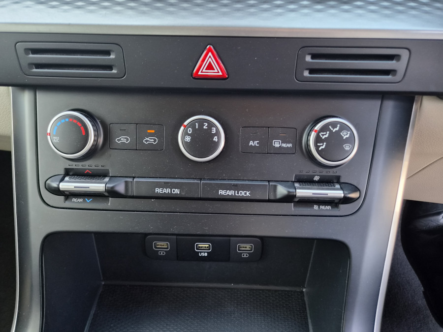 2023 Kia Carnival KA4 S People Mover Image 16
