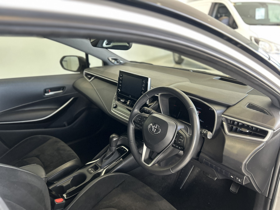 2020 Toyota Corolla ZWE211R ZR Hybrid Hatch Image 7