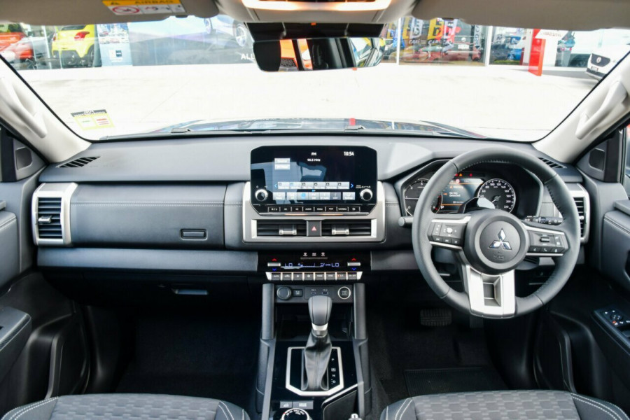 2024 Mitsubishi Triton MV GLS Ute Image 16