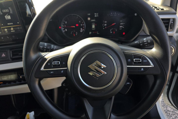 2025 Suzuki Swift UZ Hybrid Hatch Image 15
