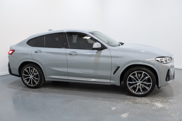 2022 BMW X4 xDrive30i M Sport SUV image 6