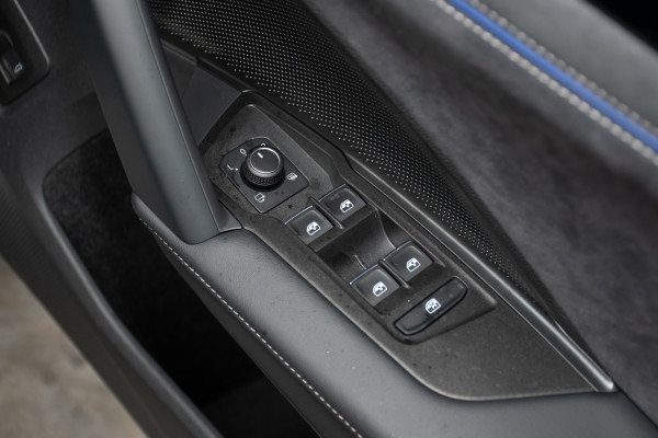 2025 Volkswagen Tayron R4 195TSI R-Line SUV image 20