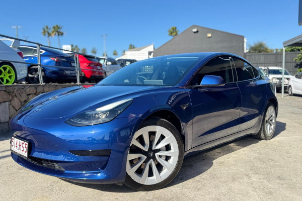 2023 Tesla Model 3  Rear-Wheel Drive Sedan Image 2