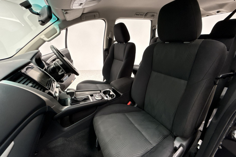 2020 Mitsubishi Pajero Sport QE GLX SUV Image 11