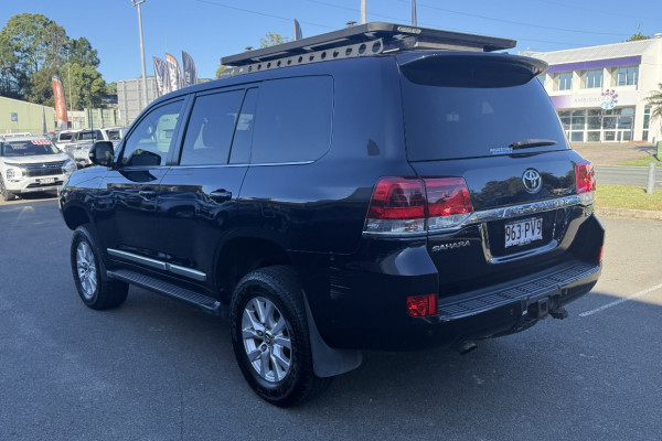 2019 Toyota LandCruiser VDJ200R Sahara SUV Image 7