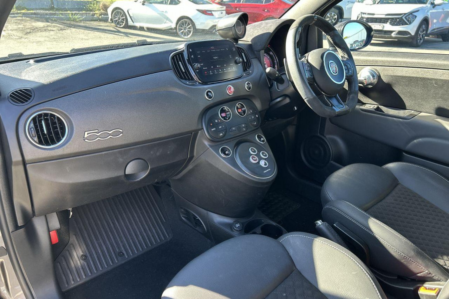 2023 Abarth 695  Competizione Hatch Image 21